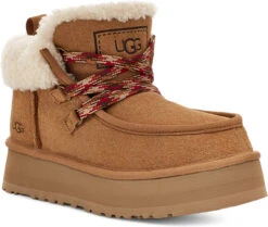 UGG Women's Funkarra Cabin Cuff -Winter Shoes Shop ugg womens funkarra cabin cuff chestnut 1143954 che 50675.1696293308